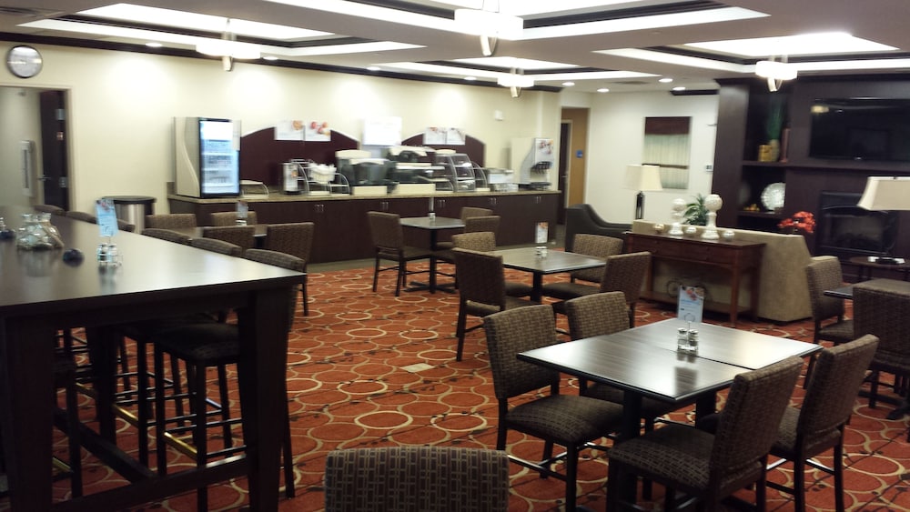 holiday inn express hotel and suites cambridge by ihg
