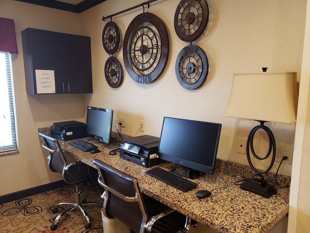 holiday inn express hotel and suites cambridge by ihg