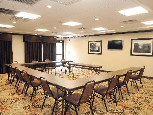 holiday inn express hotel and suites cambridge by ihg