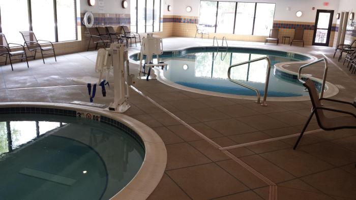 holiday inn express hotel and suites cambridge by ihg