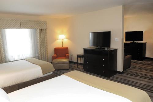 holiday inn express hotel and suites cambridge by ihg