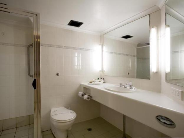 madison capital executive apartments