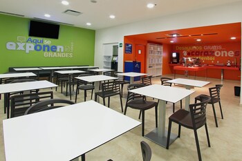 One Queretaro Centro Sur,El Pueblito>>Corregidora,3 star