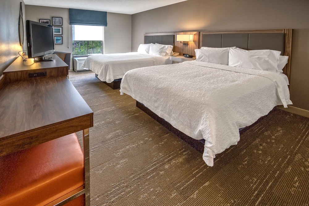 hampton inn and suites fort myers estero fgcu