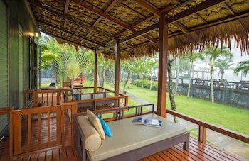 islanda hideaway resort