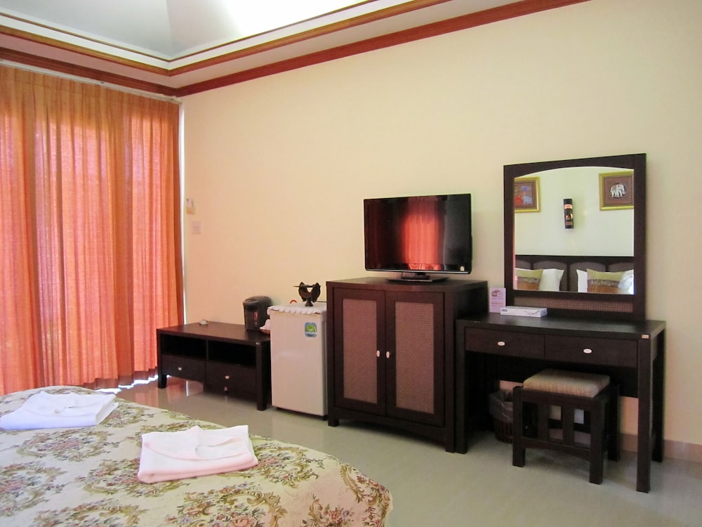 lanta il mare beach resort