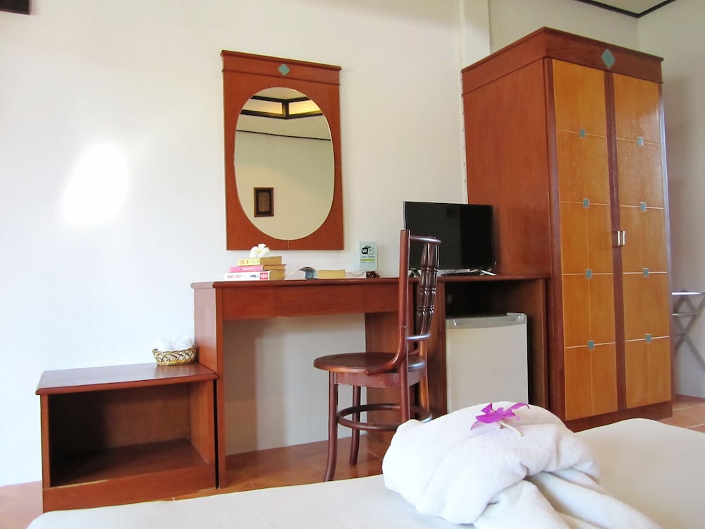 lanta il mare beach resort