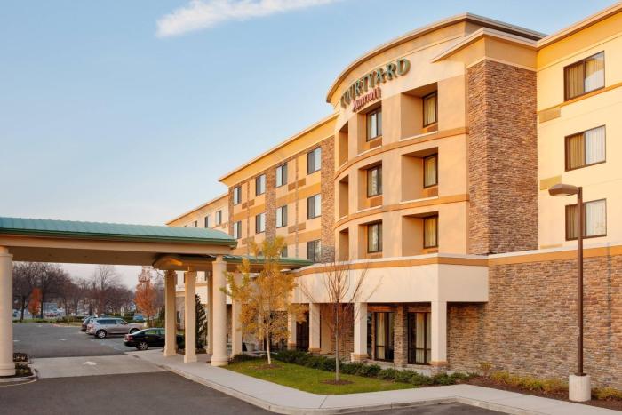 courtyard by marriott paramus