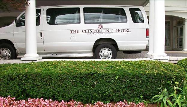 clinton inn hotel and event center