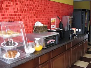 townhouse inn and suites