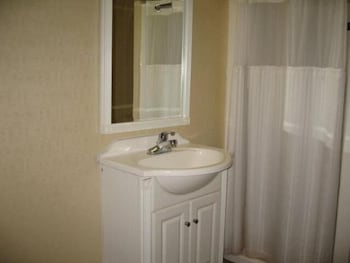 townhouse inn and suites