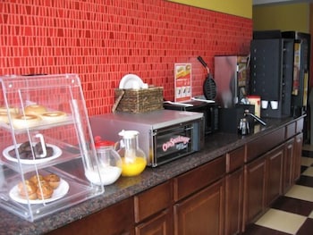 townhouse inn and suites