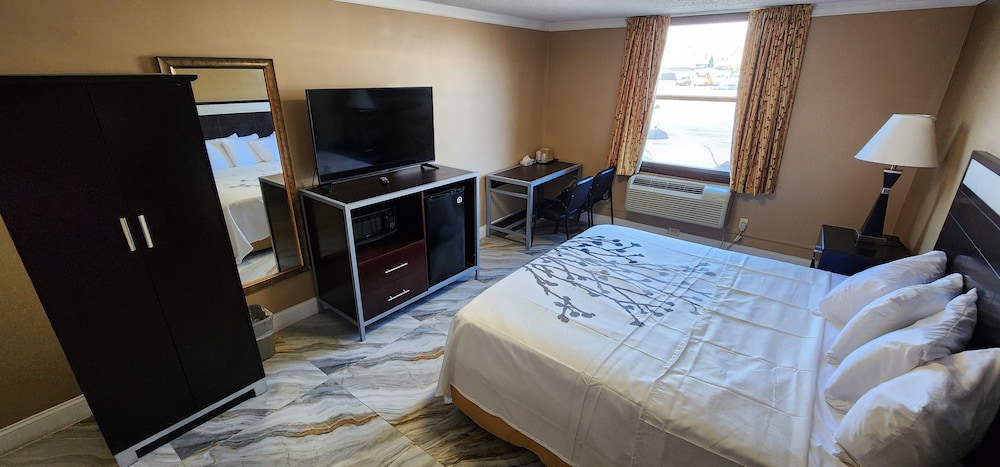 townhouse inn and suites