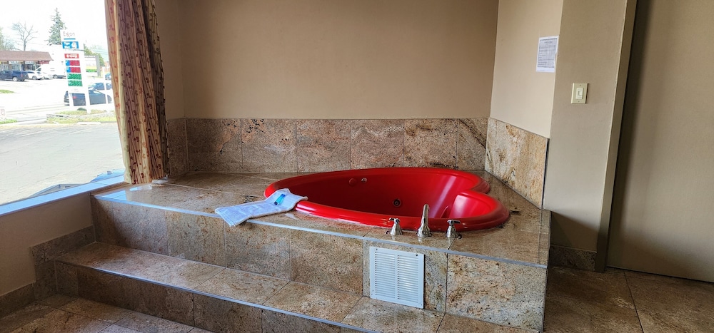 townhouse inn and suites