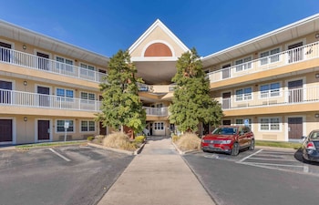 Extended Stay America Suites St Louis Westport E Lackland Rd,St. Louis>>Maryland Heights,3 star