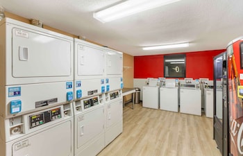 Extended Stay America Suites St Louis Westport E Lackland Rd,St. Louis>>Maryland Heights,3 star