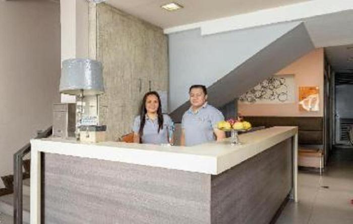 lorenzzo suites hotel