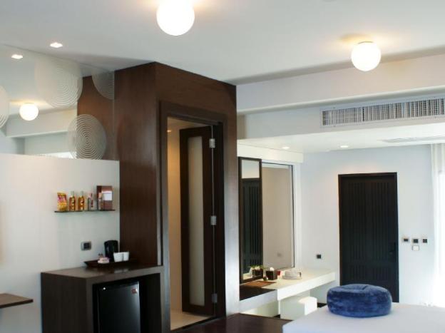 z through by the zign