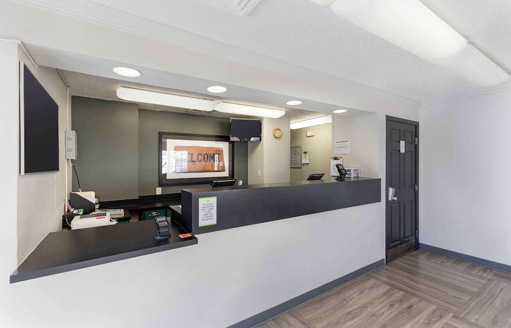 extended stay america select suites denver cherry creek