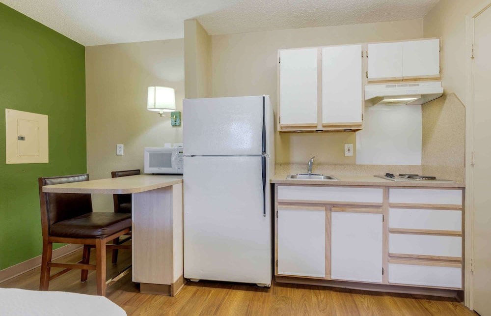 extended stay america select suites denver cherry creek