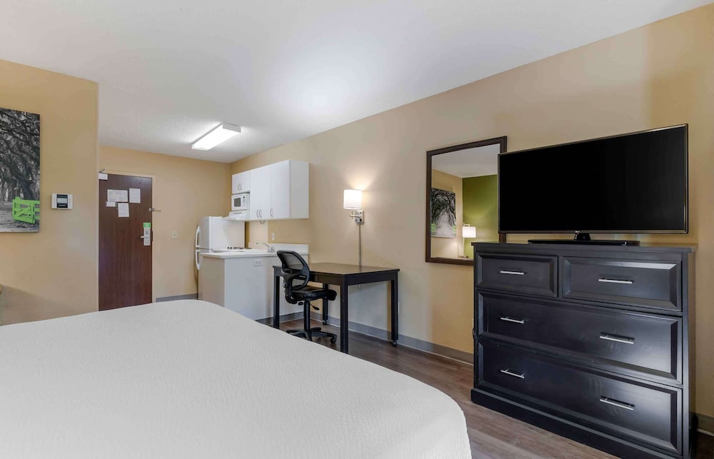 extended stay america select suites denver cherry creek