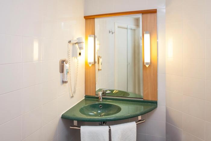 ibis madrid aeropuerto barajas