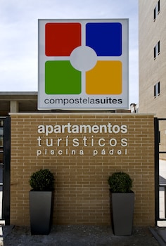compostela suites apartments