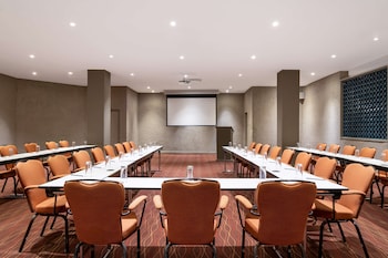 radisson blu mammy yoko hotel freetown