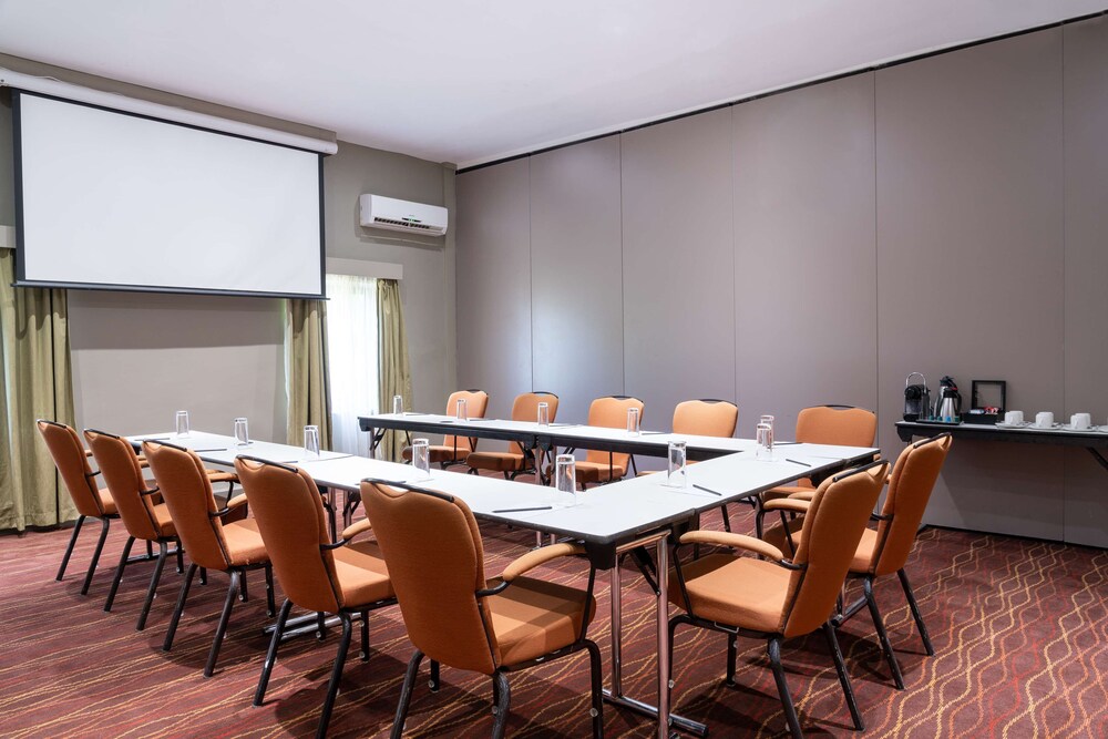 radisson blu mammy yoko hotel freetown