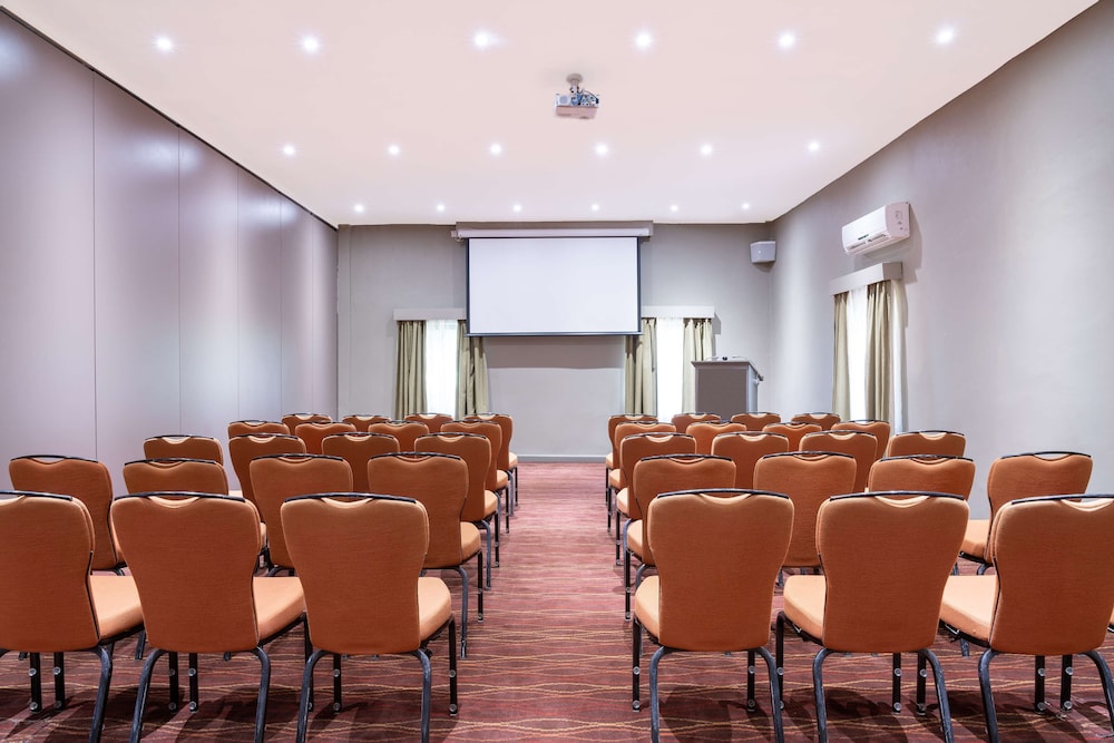 radisson blu mammy yoko hotel freetown