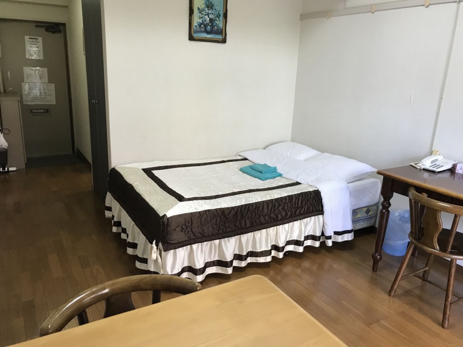 weekly harborview mansion main building