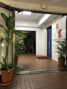 weekly harborview mansion main building