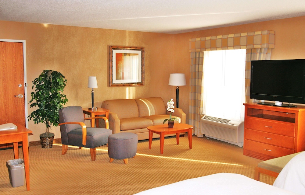 hampton inn detroit utica shelby township