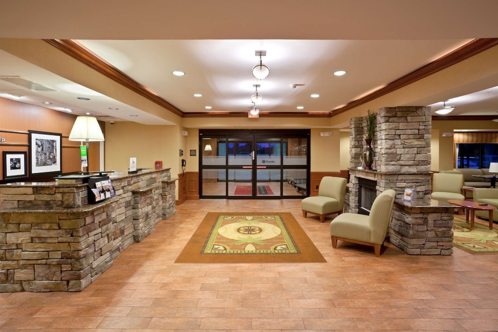 hampton inn detroit utica shelby township