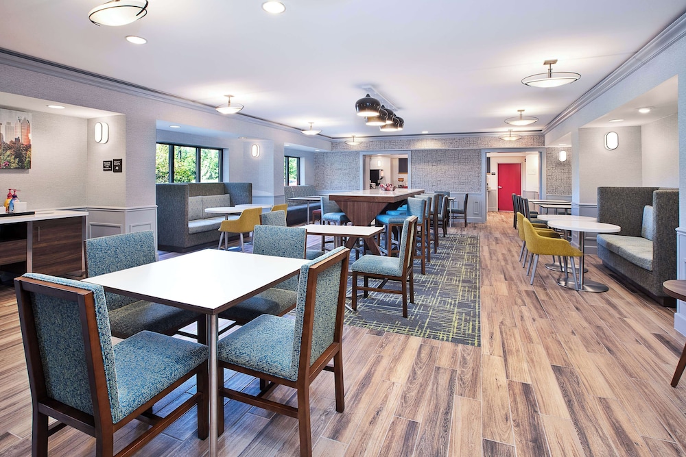 hampton inn detroit utica shelby township