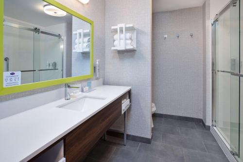 hampton inn detroit utica shelby township