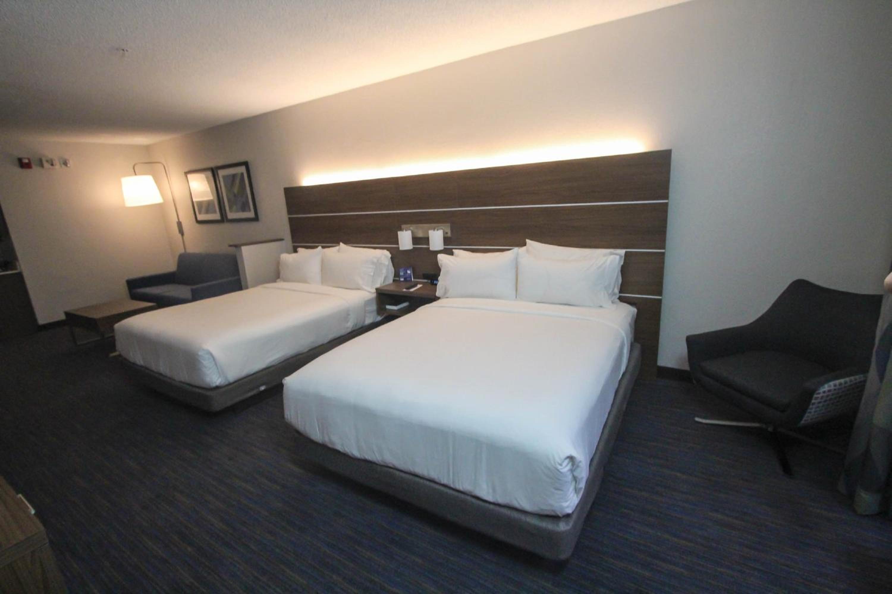 holiday inn express hotel and suites charleston north by ihg