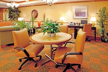 Holiday Inn Express Hotel & Suites Charleston-North By Ihg,Charleston International Airport>>Charleston,3 star