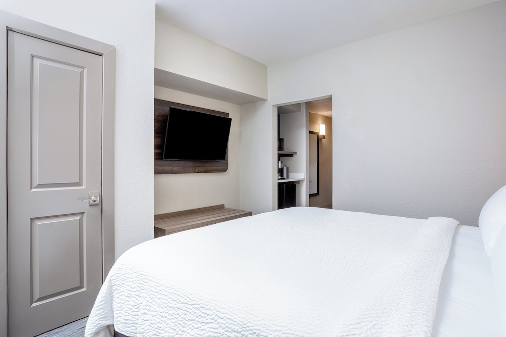 holiday inn express and suites ormond beach north daytona