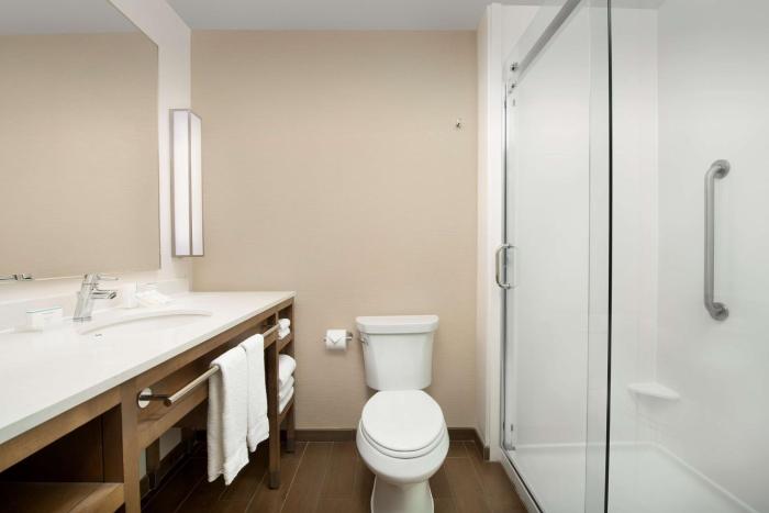 hilton garden inn charlotte airport