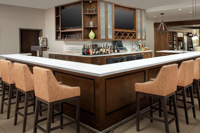 hilton garden inn charlotte airport