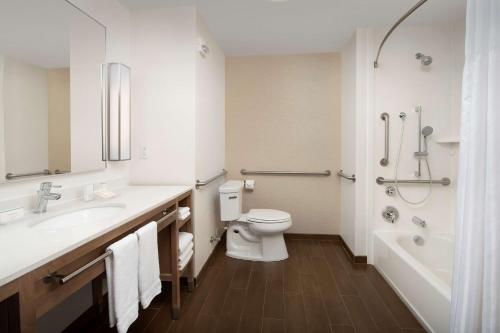 hilton garden inn charlotte airport