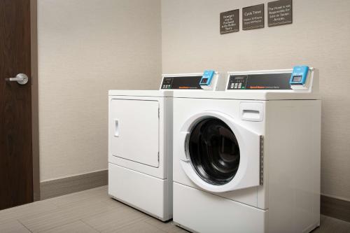 hilton garden inn charlotte airport