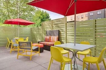 home2 suites by hilton charlotte i 77 south nc