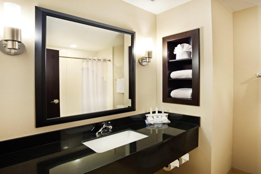 holiday inn express charlotte southeast matthews