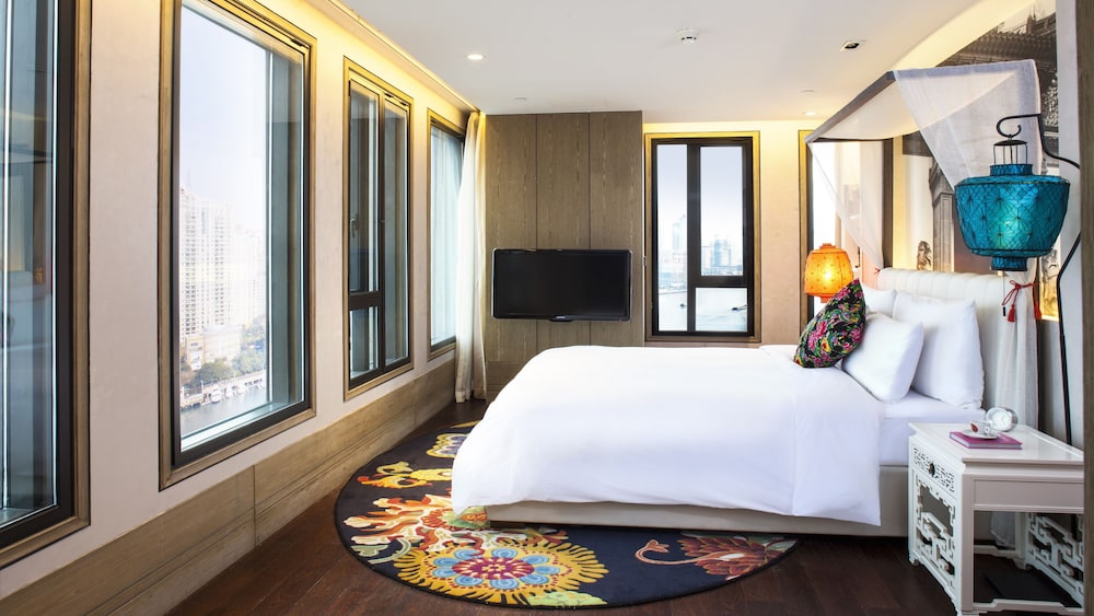hotel indigo shanghai on the bund by ihg