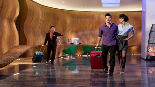 hotel indigo shanghai on the bund by ihg