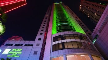 holiday inn shanghai pudong by ihg