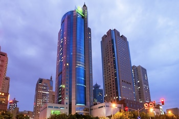holiday inn shanghai pudong by ihg