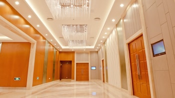 holiday inn shanghai pudong by ihg